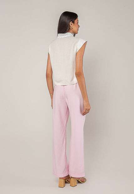 Blusa Alfaiataria Com Gola Em Renda E Bolso Decorado Branco Salvatore