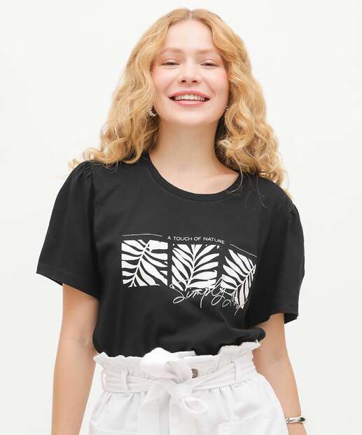 Blusa Feminina Estampa Folhas Manga Curta Marisa