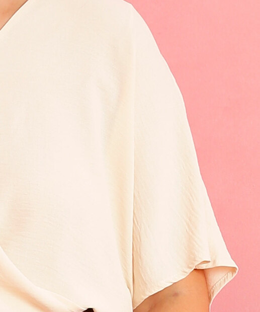 Blusa Plus Size Feminina Transpassada Manga Curta Marisa