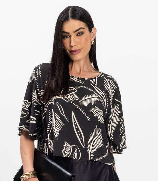 Blusa Feminina em Tecido Infinita Cor Preto
