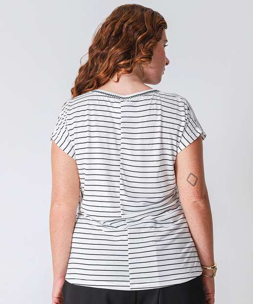 Blusa Plus Size Feminina Listrada Marisa Off White