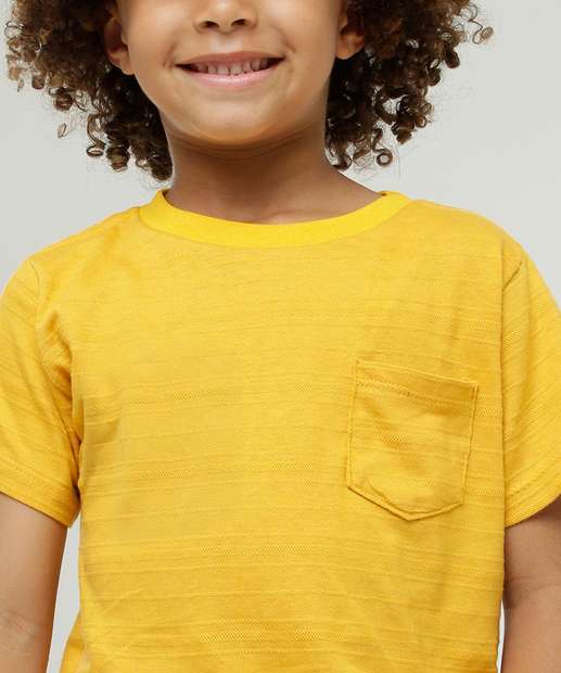 Camiseta Infantil Textura Bolso Tam 4 a 10