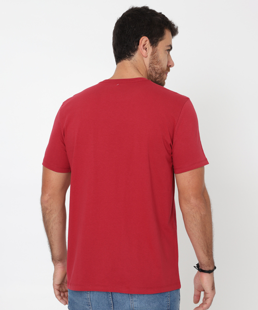 Camiseta Masculina Estampa Frontal Marisa Vermelho
