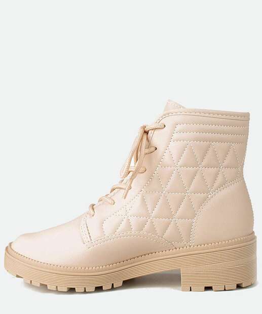 Coturno Feminino Cano Curto Matelassê Tratorado Dakota