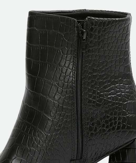 Bota Feminina Cano Curto Salto Grosso Textura Croco Vizzano