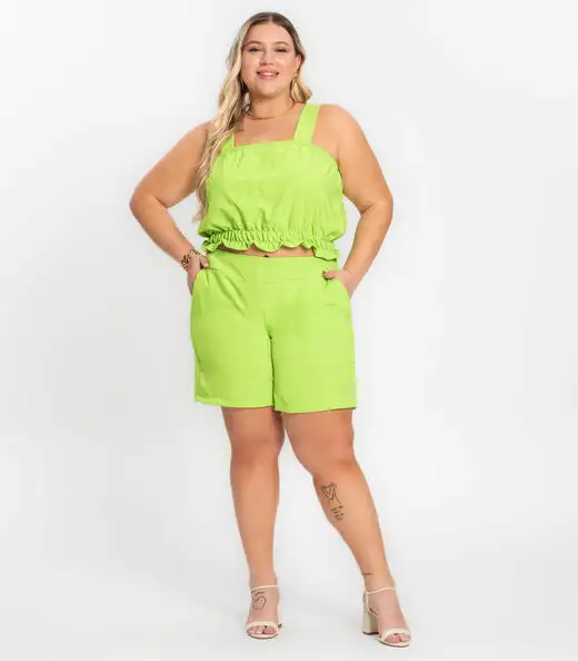 Shorts Feminino Plus Size Crepe Light Secret Glam Verde