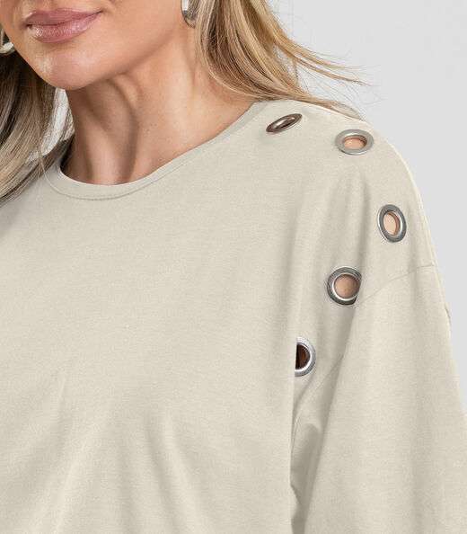 T- Shirt Oversized Feminina com Ilhós Dianna Bege