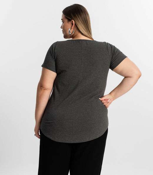 Blusa Feminina Plus Size da Infinita Cor Cinza