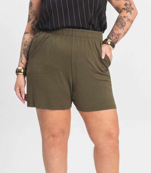 Shorts Feminino Plus Size Com Bolsos Secret Glam Verde