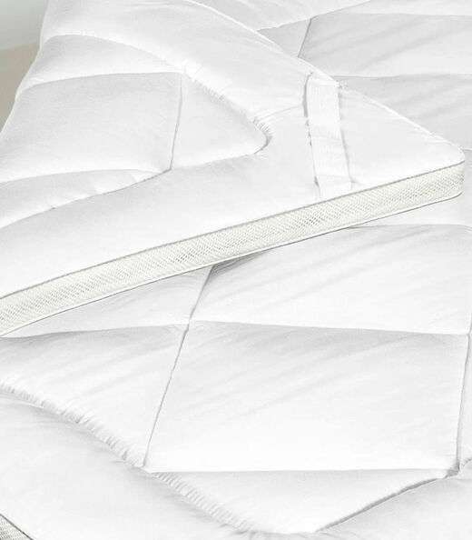 Pillow Top Super Volumoso Queen Lar e Lazer Branco