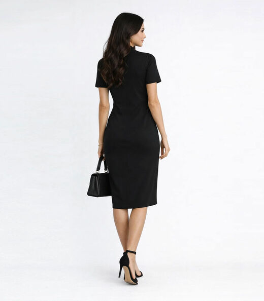 Vestido Com Decote Talhado Gola Alta Infinita Cor Preto