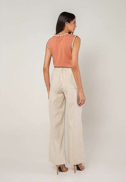 Regata Alfaiataria Com Renda nas Cavas E Gola Rose Salvatore