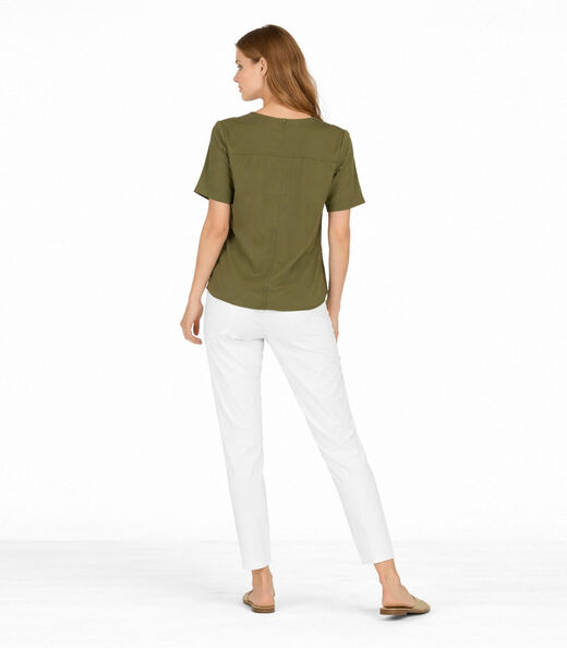 Blusa Feminina Com Recortes Frontais Infinita Cor Verde