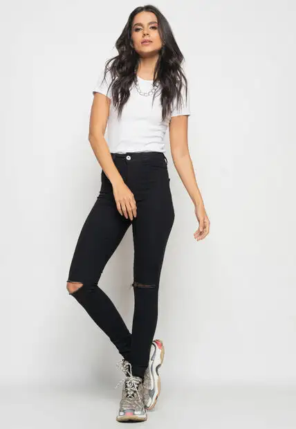 Calça Skinny Com Rasgo No Joelho Preto Salvatore Fashion