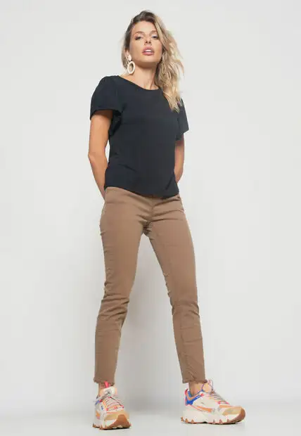 Blusa  Princesa Com Detalhe Assimétrico Malha Preta