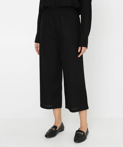 Calça Pantacourt Feminina Clochard Marisa Preto