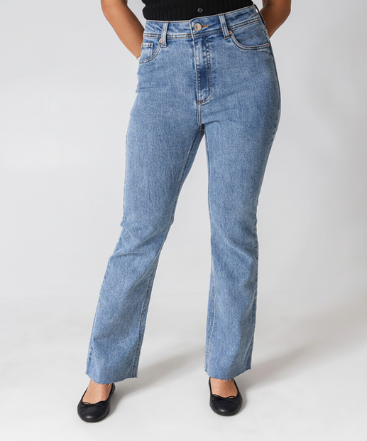 Calça Jeans Feminina Flare Marisa
