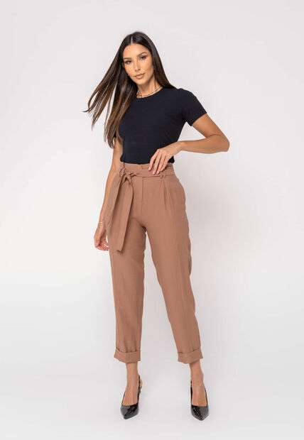 Image_Calça de Alfaiataria com Pregas e Barra com Dobra Bege Salvatore