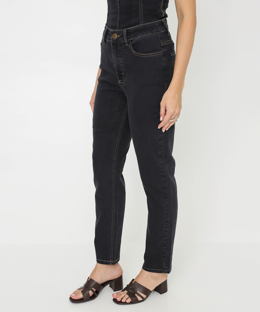 Calça Mom Jeans Cintura Alta Bolsos Marisa Preto