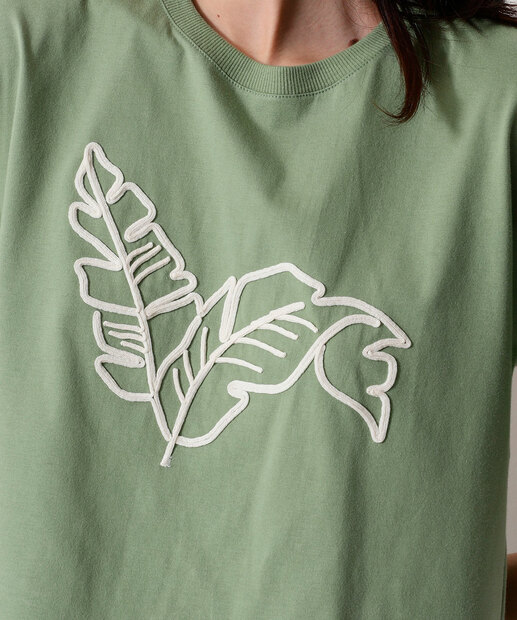 Blusa Feminina Bordado Folha Manga Curta Marisa