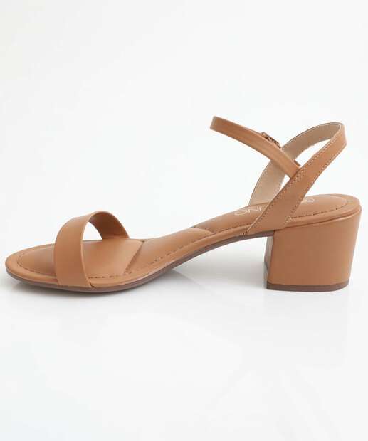 Sandália Feminina Salto Grosso Via Uno Marrom