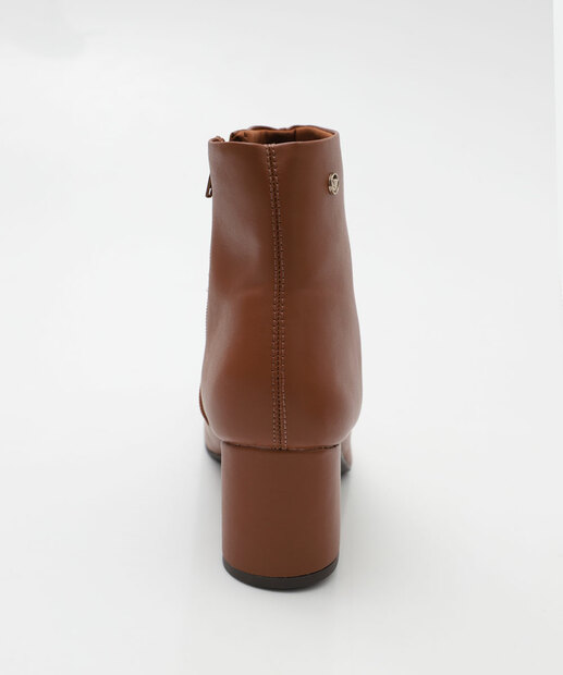 Bota Feminina Cano Curto Salto Grosso Via Uno 172027 Marrom