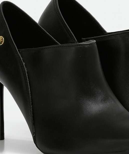 Bota Feminina Ankle Boot Salto Fino Bico Fino Vizzano