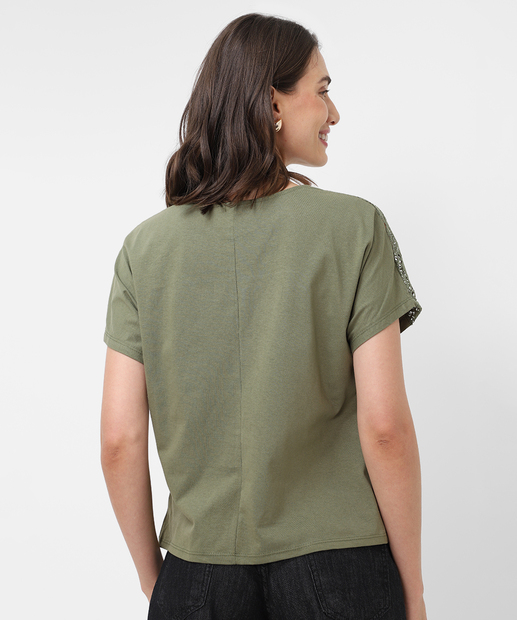 Blusa Feminina Rendada Manga Curta Marisa Verde