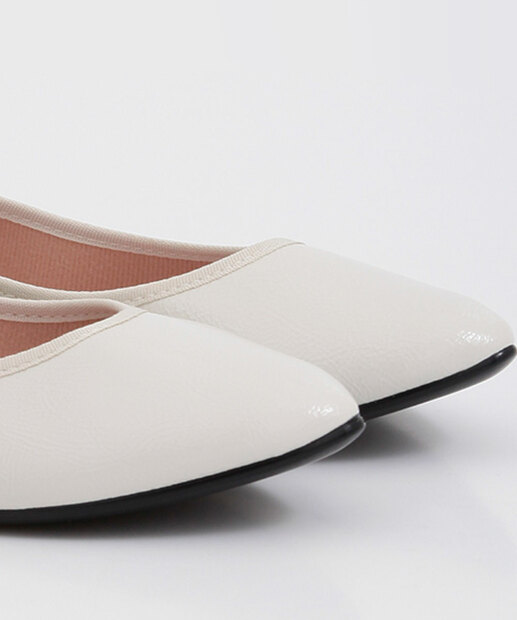 Sapatilha Feminina Bico Fino Verniz Moleca 