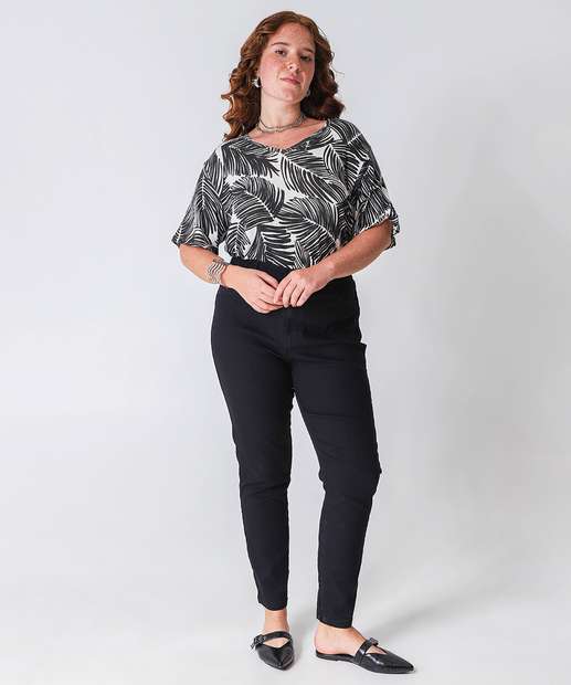 Blusa Plus Size Feminina Estampa Folhas Marisa Off White