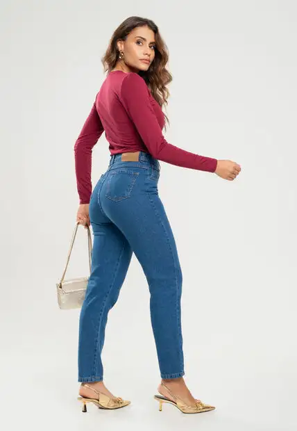 Blusa Básica Manga Longa e Gola Redonda Malha Vinho Salvatore Fashion