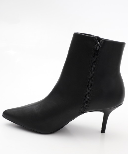 Bota Feminina Cano Curto Salto Fino Via Uno Preto