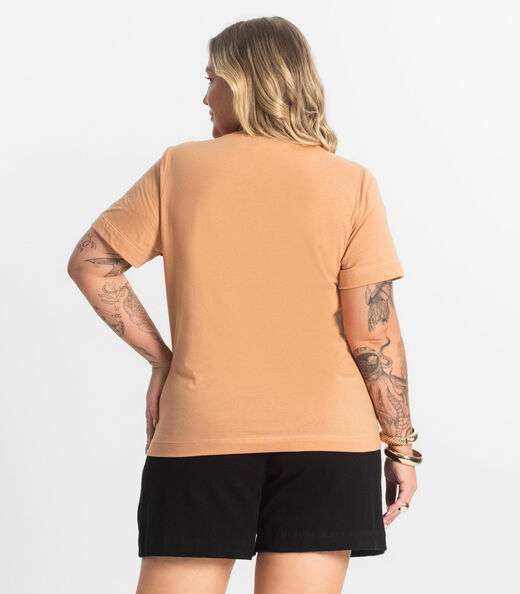 T- Shirt Feminina Plus Size Secret Glam Marrom
