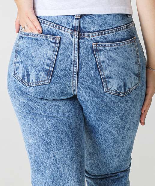 Calça Mom Jeans Cintura Alta Bolsos 