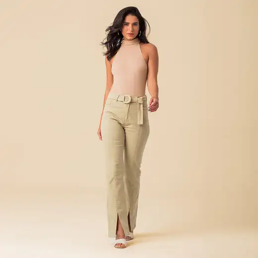 Calça Flare com Cinto Feminina Sarja Disparate