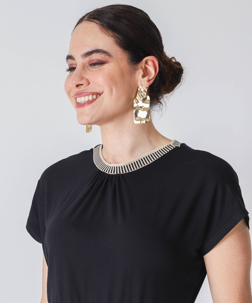 Vestido Feminino Manga Curta Marisa Preto