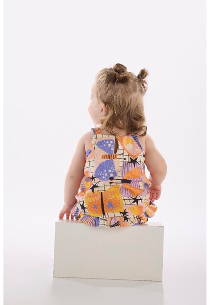 Conjunto Bebê com Bata e Calcinha Três e Já