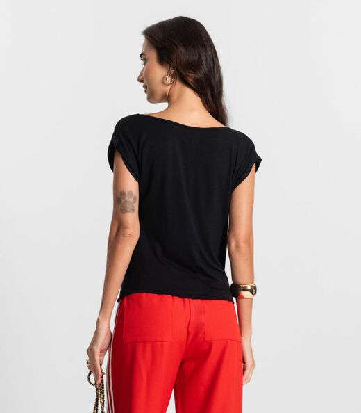Blusa Feminina Com Decote Drapeado KO Preto
