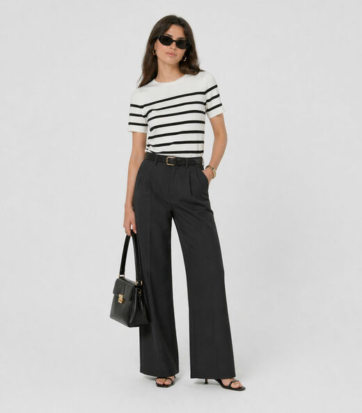 Blusa Feminina Em Tricot Listrado Dianna Bege