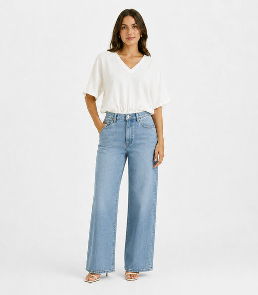 Blusa Feminina Com Decote Em V Infinita Cor Bege