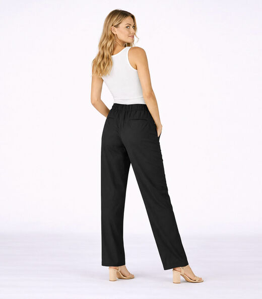 Calça Reta Feminina Em Air Flow Com Bolsos Aishty Preto