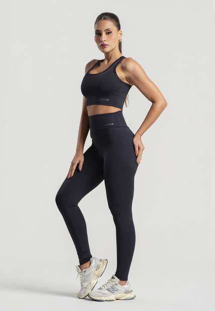 Top Regata Decote Redondo Preto Wemood