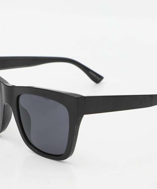 Óculos de Sol Feminino Quadrado Marisa Preto