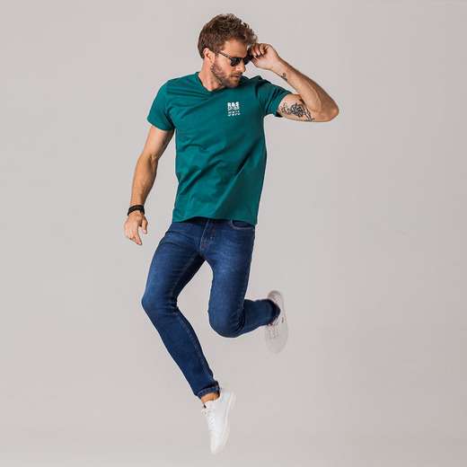 Camiseta Masculina Estampa Rock e Soda Street