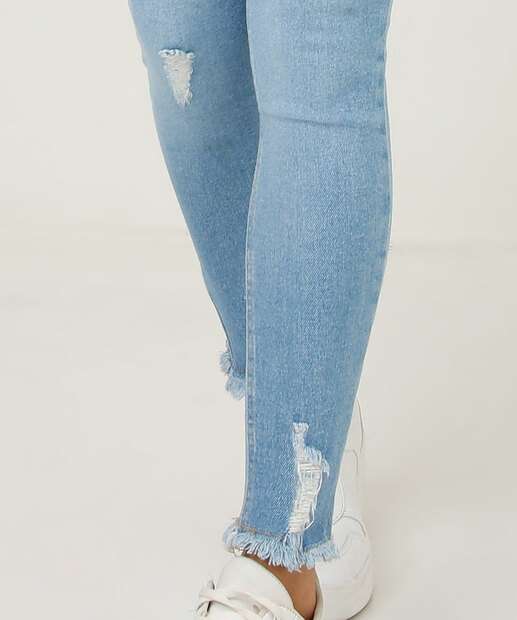 Calça Jeans Destroyed Skinny Feminina Barra Desfiada Biotipo