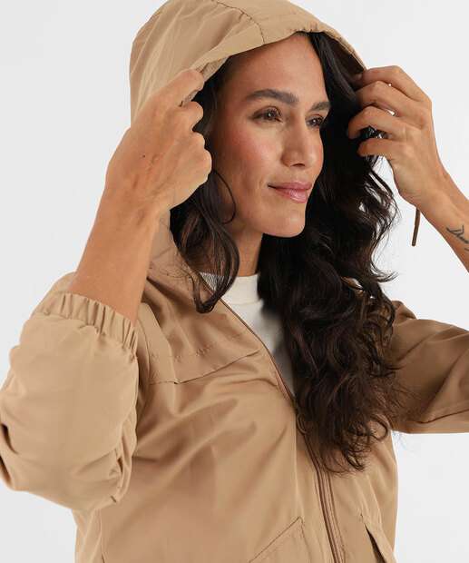 Jaqueta Feminina Corta Vento Capuz Marisa Marrom