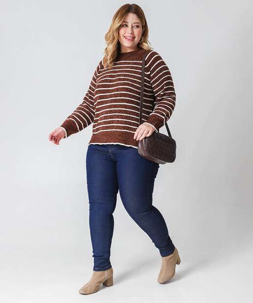 Suéter Plus Size Feminino Chenille Listrado Marisa Marrom