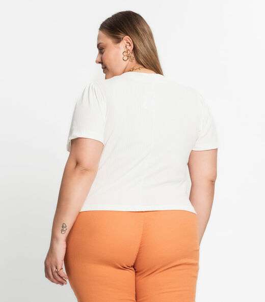 Blusa Canelada Plus Infinita Cor Bege