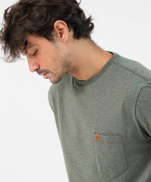 Camiseta Masculina Básica Bolso Mescla Marisa Verde