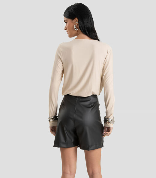 Shorts Saia Feminino em Courino Sintético Dianna Preto